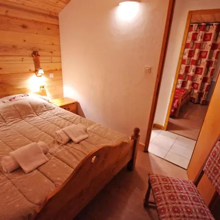 L'echayer - Pour 12 Personnes Mae-3285